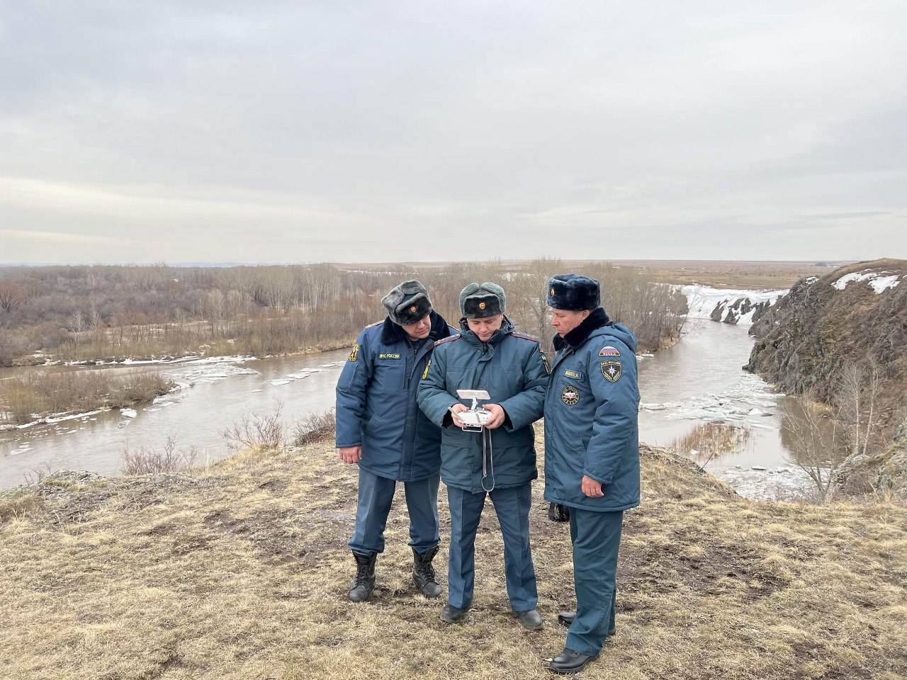 Жителей частного сектора Камня-на-Оби пришлось эвакуировать из подтопленных  домов | 11.04.2022 | Барнаул - БезФормата