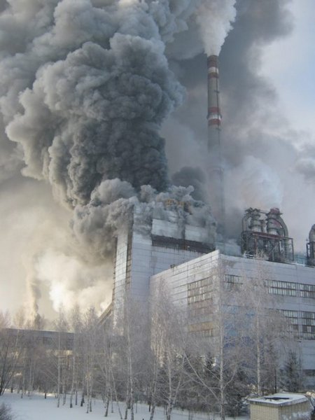 Крупный пожар на Барнаульской ТЭЦ-3. Фото.